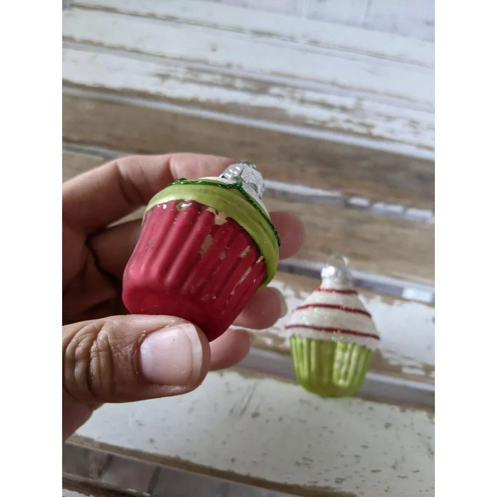 Green mini cupcake red bakery ornament Xmas‎ holida